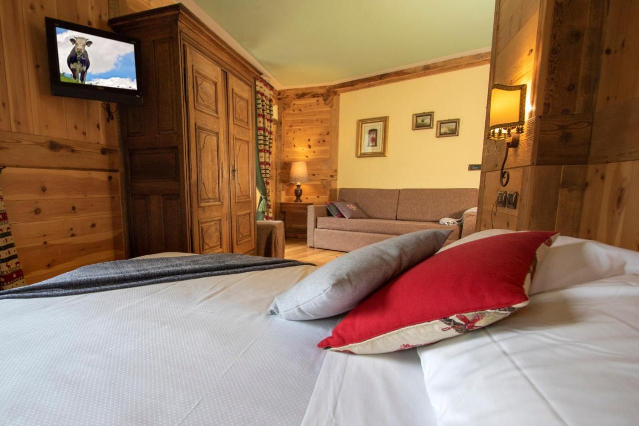 Laghetto Alpine Hotel&Restaurant Brusson Esterno foto