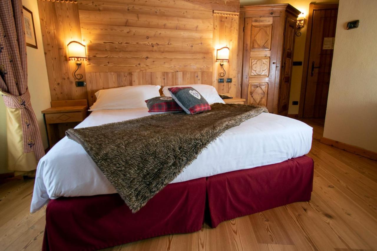 Laghetto Alpine Hotel&Restaurant Brusson Esterno foto