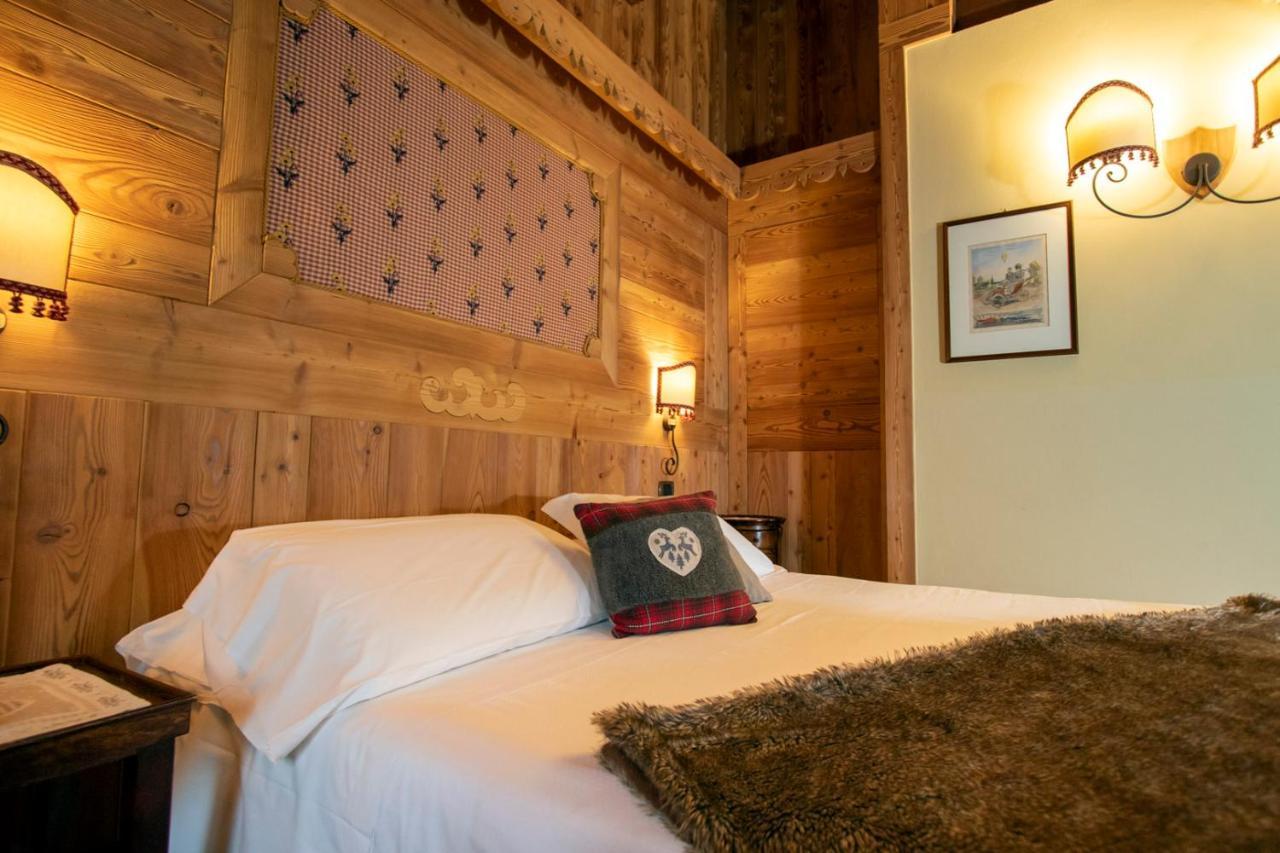 Laghetto Alpine Hotel&Restaurant Brusson Esterno foto