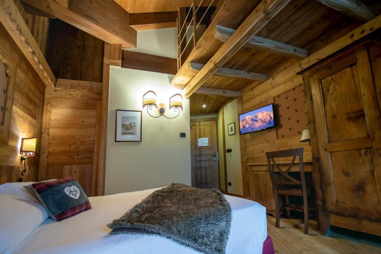 Laghetto Alpine Hotel&Restaurant Brusson Esterno foto
