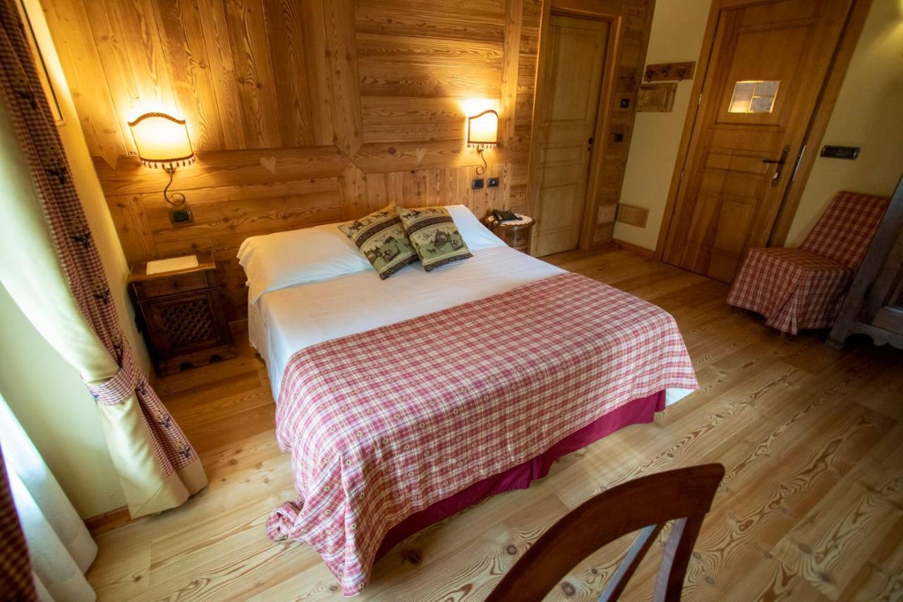 Laghetto Alpine Hotel&Restaurant Brusson Esterno foto