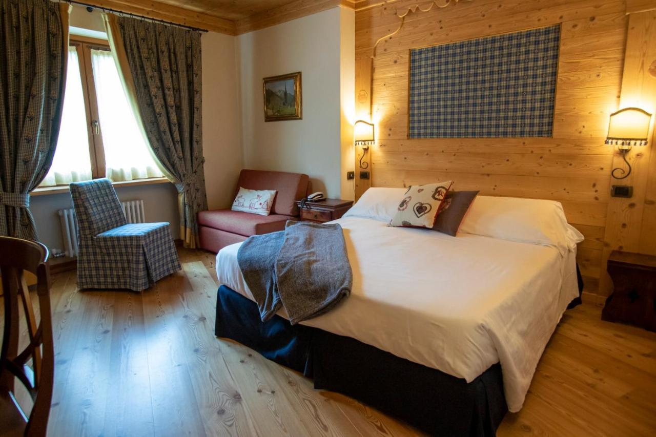 Laghetto Alpine Hotel&Restaurant Brusson Esterno foto