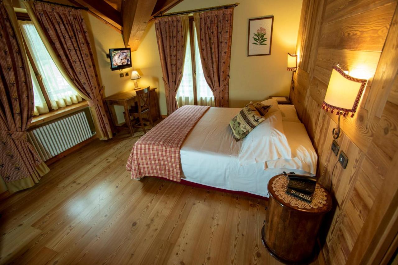 Laghetto Alpine Hotel&Restaurant Brusson Esterno foto