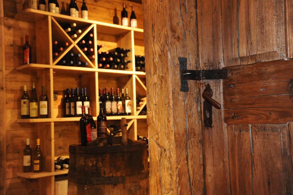 Laghetto Alpine Hotel&Restaurant Brusson Esterno foto
