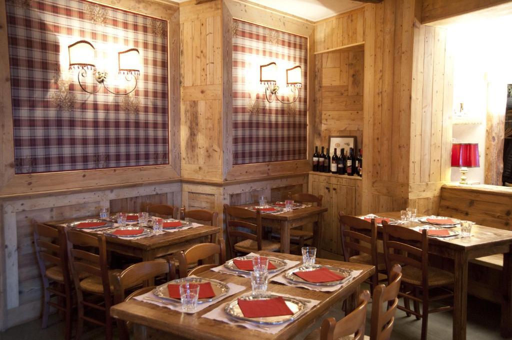 Laghetto Alpine Hotel&Restaurant Brusson Esterno foto