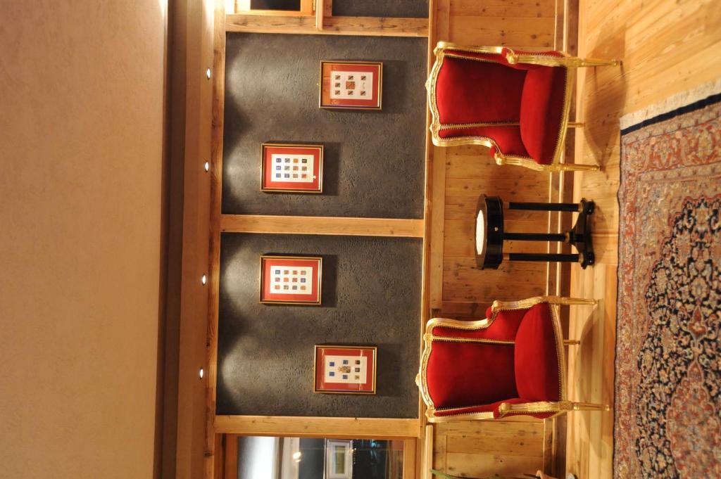 Laghetto Alpine Hotel&Restaurant Brusson Esterno foto